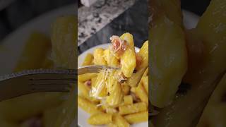 Lets make carbonara 🍝 italianfood italian food homemade italia fyp yummy [upl. by Mokas951]