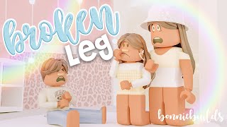 My Brother BROKE his LEG  Bloxburg Family Roleplay  Bonnie Builds [upl. by Weaks]