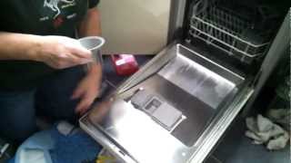 How to use a dishwasher [upl. by Broeder]