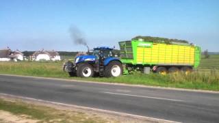 New Holland T 7070 und Joskin Silagewagen [upl. by Ashelman810]