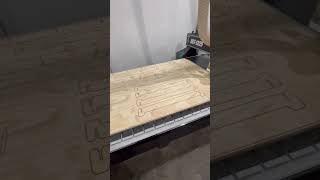 Corte router cnc en triplay de pino chileno [upl. by Amalie]