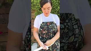 How I tie my Hedley and bennett crossback apron on ⚡️ aprons chef crossback hedleyandbennett [upl. by Aicissej]