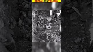 Bhopal Gas Tragedy SC Rejects On Centres Plea For More Compensation [upl. by Eusadnilem]