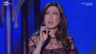 Monologo sulla quotPauraquot  Virginia Raffaele  Facciamo che io ero 18052017 [upl. by Llewkcor]