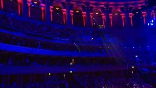 Magisch concert van Guus Meeuwis in de Royal Albert Hall in Londen [upl. by Mandi]