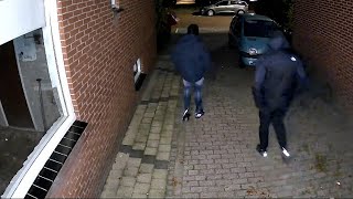 Inbrekers gefilmd in Hengelo wie zijn deze mannen [upl. by Farrell]