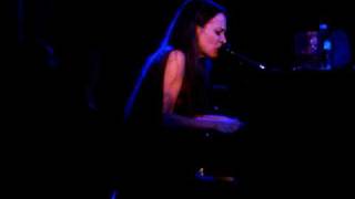 Fiona Apple Get Gone Live 2009 [upl. by Ignacius]