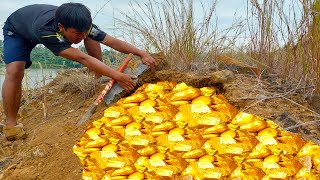 top videos finding gold a gold miner found a lot of gold under stone on top mountain [upl. by Annail332]