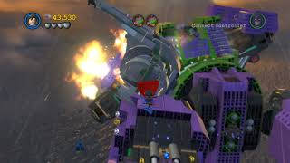 LEGO Batman 2 DC Super Heroes 100 Guide  Down to Earth All Minikits Citizen in Peril [upl. by Antonetta]