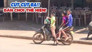 Cút cút ra cho dân chơi thể hiện đi xe máy 😂 [upl. by Renard]