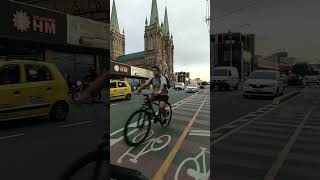 STREET VIEW MEDELLÍN COLOMBIA DOWNTOWN IGLESIA DE NUESTRA SEÑORA DEL PERPETUO SOCORRO medellin [upl. by Ahcrop]