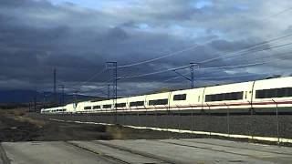 Renfe AVE S112 en doble composición por Salillas de Jalón [upl. by Pelligrini]