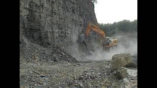 Bagger extrem Wegebau am Steinbruch  SCHLUSS SEQUENZ [upl. by Kindig103]