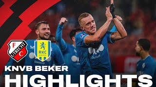 FC Utrecht wint in WATERBALLET van Waalwijkers 🌧  HIGHLIGHTS [upl. by Burnaby917]