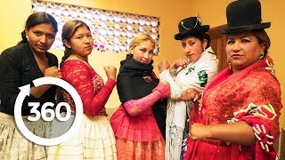 Fight Back with the Cholitas  La Paz Bolivia 360 VR Video  Discovery TRVLR [upl. by Ullyot532]