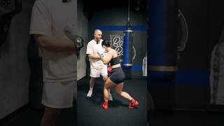 Easy amp effective misdirection combo boxingworkout boxingtraining boxingnews mma boxingworkout [upl. by Julide]