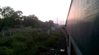 19568  OKHATUTICORIN EXPRESS ARRIVING TUTICORIN [upl. by Cesaria997]