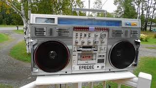 TESTING THE BURGLAR ALARM ON THE NEARMINT CLAIRTONE 7980 BOOMBOX [upl. by Steinman]