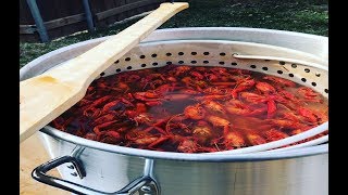 How to boil crawfish stepbystep Louisiana Cajun crawfish boil tutorial [upl. by Delanos]