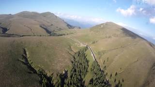 Filmare aeriana deasupra rezervatiei naturale Bucegi din Muntii Carpati [upl. by Nylessej]