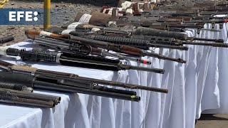 Incineran en Colombia más de 23000 armas decomisadas a grupos ilegales [upl. by Sianna]