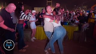 Mexicano y Cubanas Bailando Salsa en Festival de la Salsa en La Habana bailandosalsa [upl. by Lindblad]