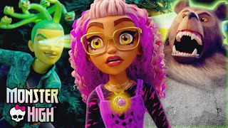 Clawdeen TRANSFORMS Into A Werewolf  New Monster High Animated Series [upl. by Eldon]