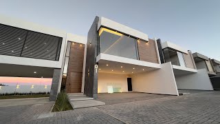 M406 Modernas amplias y nuevas casas en Venta en Metepec Estado de México [upl. by Enoitna68]