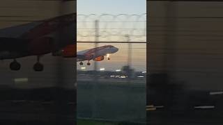 EasyJet Sunset takeoff 🤩🛫 aviationclipz planesspotting avaition easyjet ￼planes sunset [upl. by Andras]