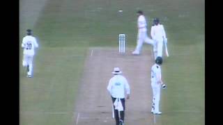 Lancs v Notts 2016 Mullaney caught behind by Davies [upl. by Oahc]