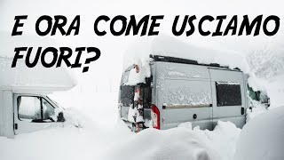 NEVICATA INCREDIBILE a Sestriere  BLOCCATI col CAMPER nella neve [upl. by Antipus701]