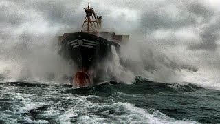 Pilot boat and ships Storm Isha [upl. by Acinok]