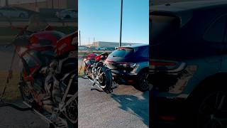 Mototote Max  Hitch carrier on Porsche Macan T with Ducati Panigale V2 [upl. by Zashin649]