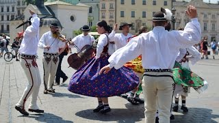 Górale w Krakowie  akcja promocyjna 47 Międzynarodowego Festiwalu Folkloru Ziem Górskich [upl. by Elbertine]