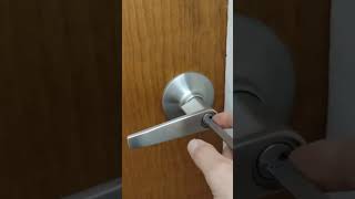 Door knob Vs Bypass Knife [upl. by Atinar]