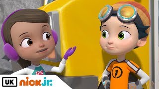 Rusty Rivets  Rustys Ski Trip Blip  Nick Jr UK [upl. by Meehyrb]