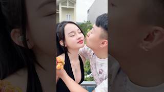 Cần bao nhiêu chiếc kẹo mút để được hôn em hàng xóm funny giaitri hàihước Dương Phúc Chiến [upl. by Hayila]