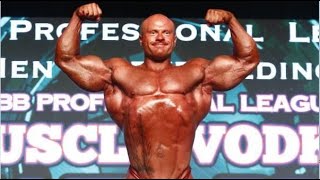 James Hollingshead “How I kept my waist small while gaining mass” [upl. by Ynots]