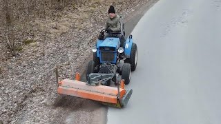 Sweeping away the winter Iseki TX 2140 4 WD🚜 [upl. by Einneb]