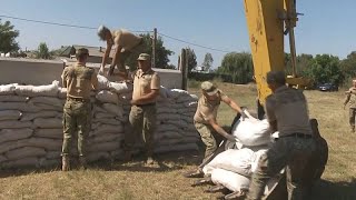 Bucarest construit des abris antiaériens pour protéger sa population à la frontière avec lUkraine [upl. by Reiners730]