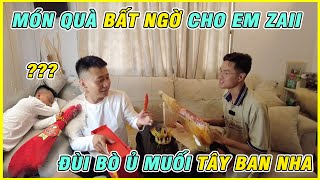 Lần Đầu Trải Nghiệm Đùi Bò Ủ Muối Tây Ban Nha  Cô Gái Châu Phi [upl. by Dreher]