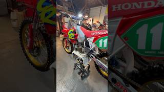 1993 HONDA CR250 RESTORATION [upl. by Reagen]