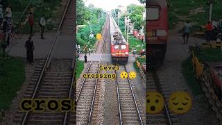 Railroad Crossing Train Video 😱😯😔💥shortsfeed shorts trending youtubeshorts viralvideo sanjay [upl. by Conn]