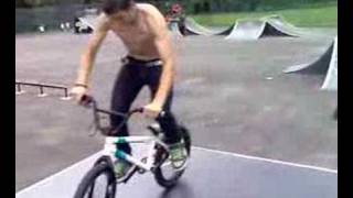 me tailwhip [upl. by Ailemor]