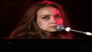 Fiona Apple  Live quotSullen Girlquot [upl. by Mellman]