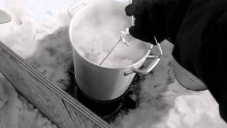 Deep fried turkey How to safely deep fry a turkey in cold weather 10F northern Colorado [upl. by Ppilihp675]