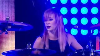 Skillet  Feel Invincible Live [upl. by Leisha]