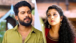 പിടിവിട് ആൾക്കാരൊക്കെ നോക്കുന്നു  Aarsha Chandini Baiju  Sharaf U Dheen New Malayalam Movie Scene [upl. by Guibert]