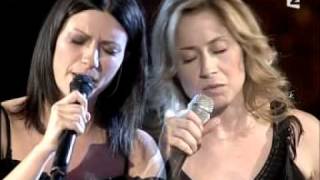 Laura Pausini amp Lara Fabian  La Solitudine Live [upl. by Ilyak332]