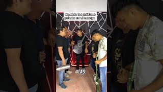 Peleas en el grupo losvalor new meme funny memes musica sketch regionalmexicano shorts [upl. by Luthanen]